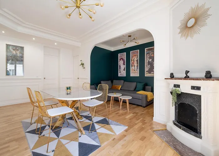 Art De Vivre - Tres Bel Appartement A Paris